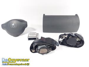 Used Airbag set + module Peugeot Expert (G9) 2.0 HDiF 16V 130 Price € 300,00 Margin scheme offered by Autodemontagebedrijf De Ooyevaar