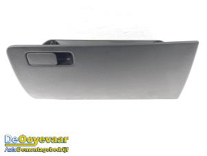 Used Glovebox Kia Rio IV (YB) 1.2 CVVT 16V Price € 39,99 Margin scheme offered by Autodemontagebedrijf De Ooyevaar