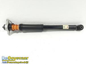 Used Rear shock absorber, left Kia Rio IV (YB) 1.2 CVVT 16V Price € 44,99 Margin scheme offered by Autodemontagebedrijf De Ooyevaar