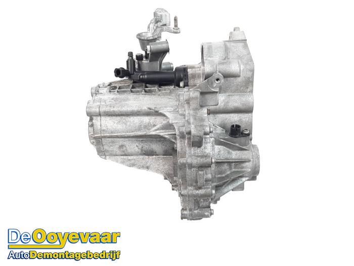Gearbox from a Volkswagen Polo V (6R) 1.0 12V BlueMotion Technology 2014