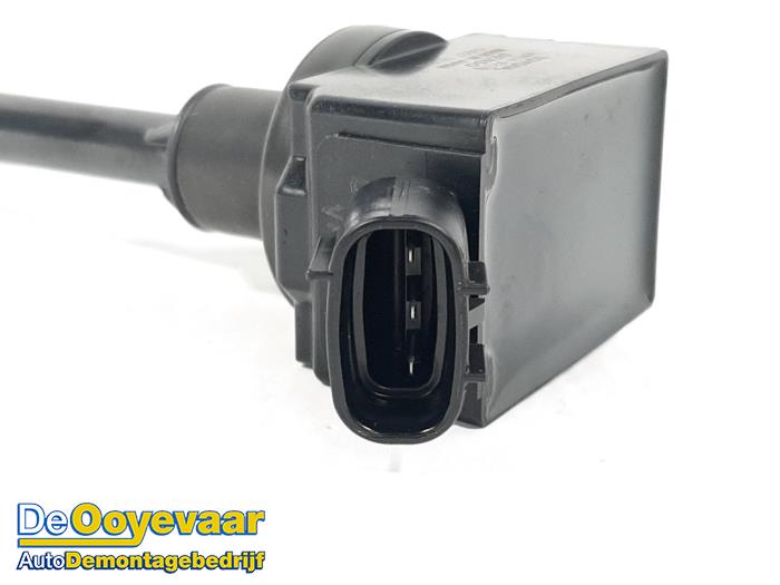Pen ignition coil from a Toyota Yaris IV (P21/PA1/PH1) 1.5 12V Hybrid 2020