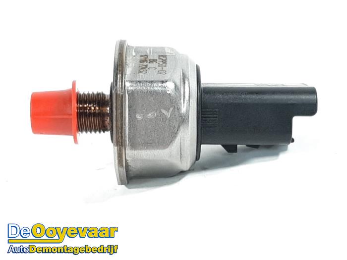 Begagnade Bränsletryckssensor Citroen C4 Cactus (0B/0P) 1.2 PureTech 130 12V Pris € 29,99 Marginaltabell erbjuds av Autodemontagebedrijf De Ooyevaar