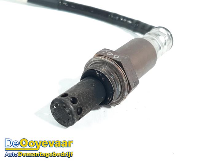Lambda probe from a Toyota Yaris IV (P21/PA1/PH1) 1.5 12V Hybrid 2020