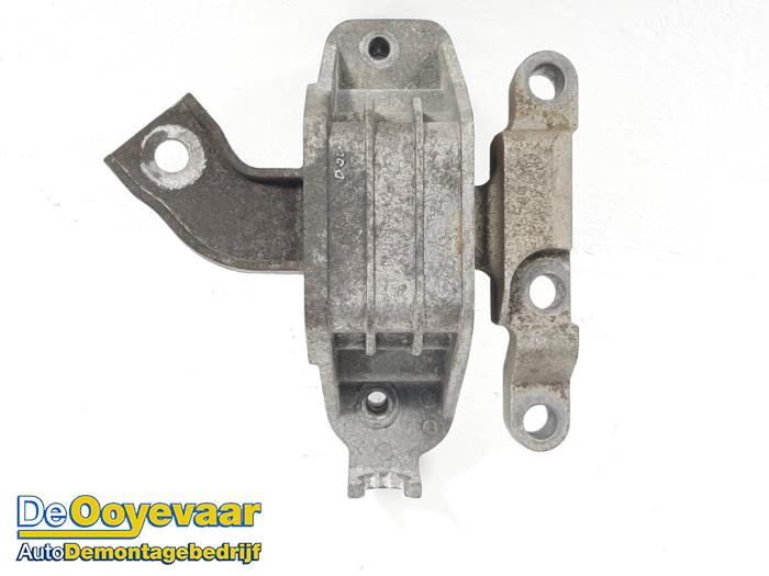 Used Engine mount Opel Ampera 1.4 16V Price € 15,00 Margin scheme offered by Autodemontagebedrijf De Ooyevaar