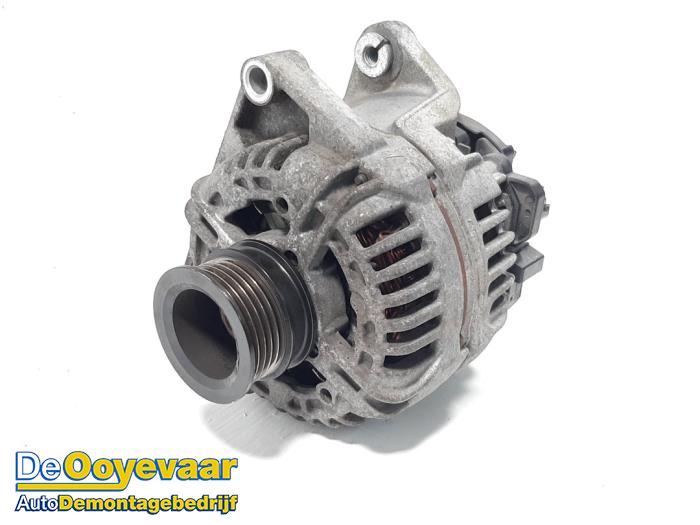 Usagé Dynamo Opel Astra H GTC (L08) 1.8 16V Prix € 9,99 Règlement à la marge proposé par Autodemontagebedrijf De Ooyevaar