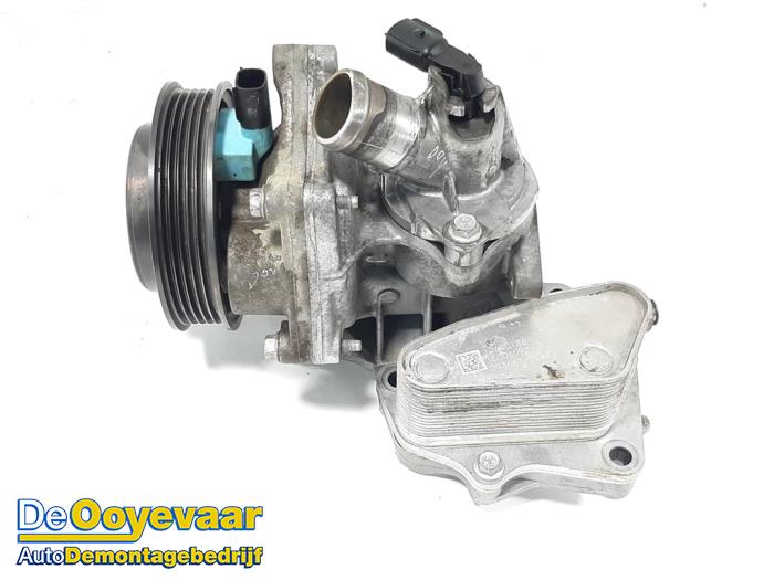 Usagé Pompe à eau Opel Astra K 1.0 SIDI Turbo 12V Prix € 59,99 Règlement à la marge proposé par Autodemontagebedrijf De Ooyevaar