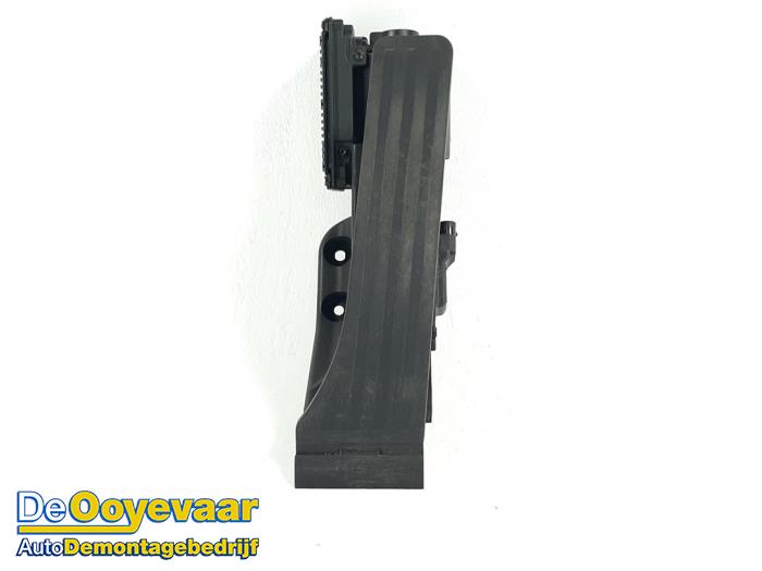 Mercedes W204 Accelerator pedal modules stock