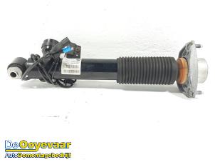 Used Rear shock absorber, left BMW X5 (F15) xDrive 35i 3.0 Price € 299,99 Margin scheme offered by Autodemontagebedrijf De Ooyevaar