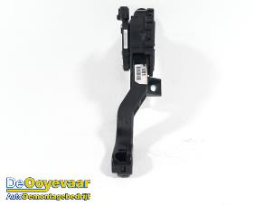 Used Throttle pedal position sensor Hyundai i40 CW (VFC) 1.7 CRDi 16V Price € 39,99 Margin scheme offered by Autodemontagebedrijf De Ooyevaar