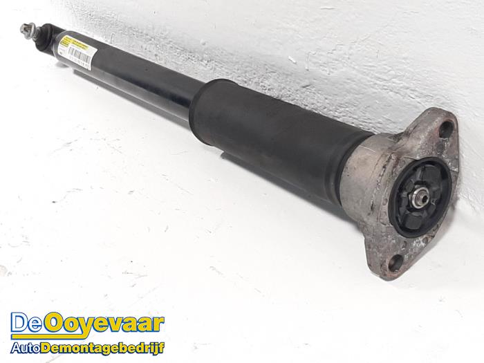 Rear shock absorber, right from a Mercedes-Benz C (W205) C-180 1.6 16V 2020
