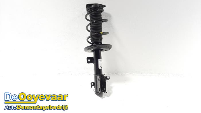 Front shock absorber rod, left from a Peugeot 208 II (UB/UH/UP) 1.2 Vti 12V PureTech 75 2021