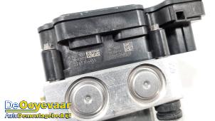 ABS Pumpe van een Honda Jazz (GK/GP) 1.3 -i-VTEC 16V 2019