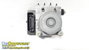 ABS Pumpe van een Honda Jazz (GK/GP) 1.3 -i-VTEC 16V 2019