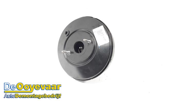 Usados Servofreno Opel Crossland (X) 1.2 12V Precio € 29,99 Norma de margen ofrecido por Autodemontagebedrijf De Ooyevaar