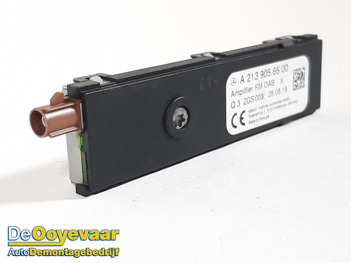 Używane Antena (rózne) Mercedes CLA Shooting Brake (118.6) 2.0 CLA-250 Turbo 16V Cena € 19,99 Procedura marży oferowane przez Autodemontagebedrijf De Ooyevaar