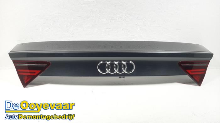 Używane Tylny spojler Audi A7 Sportback (4GA/4GF) 3.0 TDI V6 24V biturbo Quattro Cena € 269,99 Procedura marży oferowane przez Autodemontagebedrijf De Ooyevaar