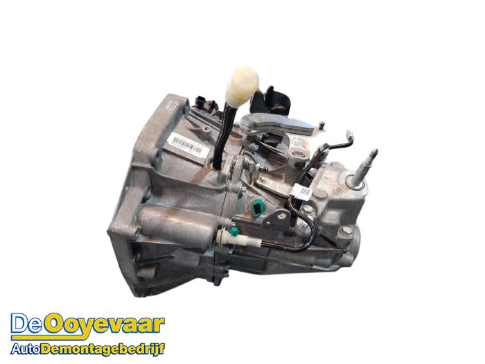 Gearbox from a Renault Kangoo Express (FW) 1.5 dCi 115 2021