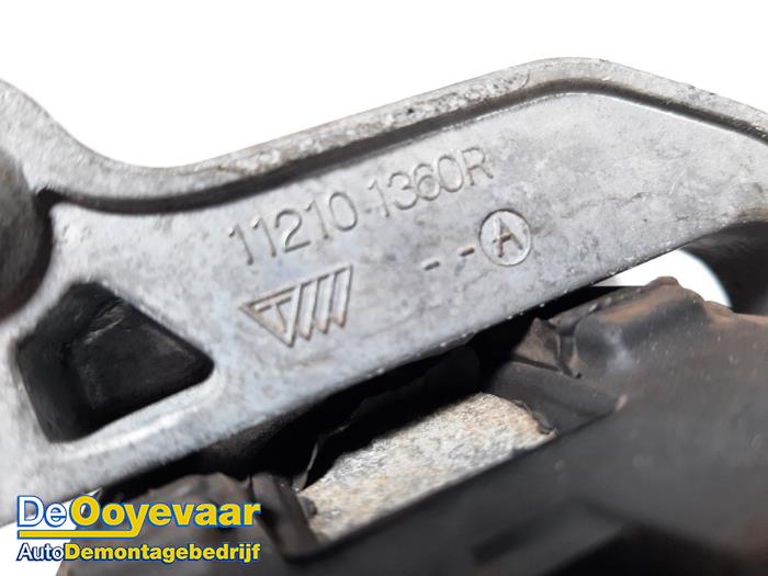 Wspornik silnika z Opel Vivaro 1.6 CDTI BiTurbo 120 2016
