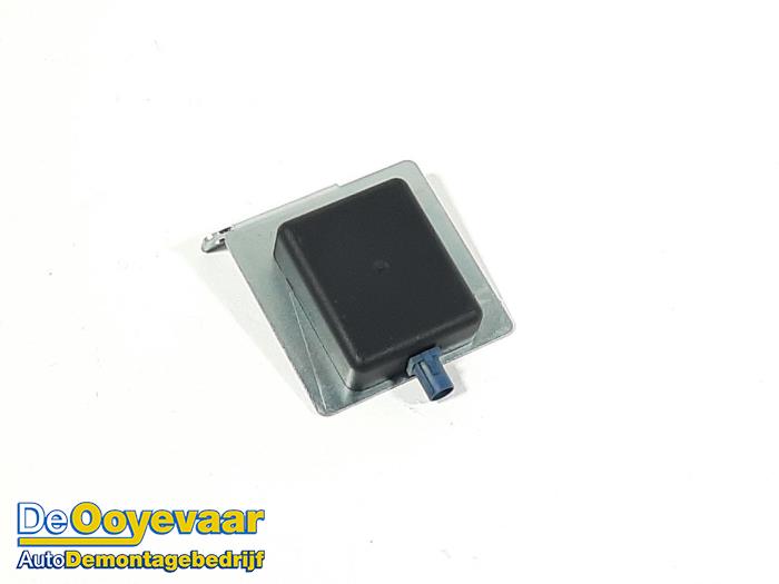 Używane Antena GPS Dacia Duster (SR) 1.5 dCi 109 4x4 Cena € 39,99 Procedura marży oferowane przez Autodemontagebedrijf De Ooyevaar