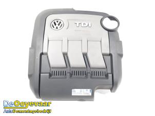 Używane Pokrywa silnika Volkswagen Polo V (6R) 1.2 TDI 12V BlueMotion Cena € 24,99 Procedura marży oferowane przez Autodemontagebedrijf De Ooyevaar
