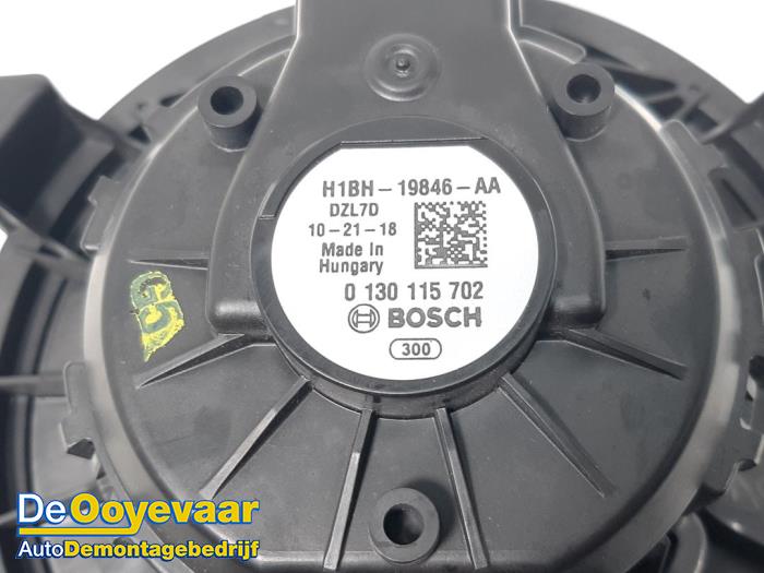 Heating and ventilation fan motor from a Ford Fiesta 7 1.1 Ti-VCT 12V 85 2019