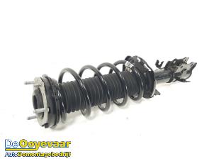 Used Front shock absorber rod, right Ford Fiesta 7 1.1 Ti-VCT 12V 85 Price € 79,99 Margin scheme offered by Autodemontagebedrijf De Ooyevaar