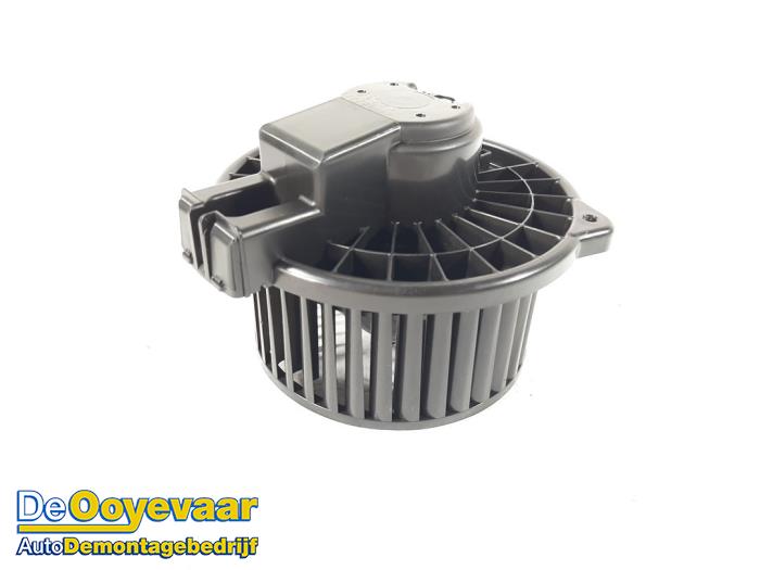 Motor de ventilador de calefactor de un Mazda MX-5 (ND) 1.5 Skyactiv G-131 16V 2018
