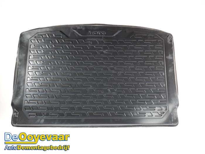 Boot mat from a Volkswagen Polo VI (AW1) 1.0 TSI 12V 2022