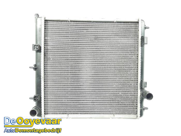 Used Radiator Citroen C4 Cactus (0B/0P) 1.2 PureTech 82 12V Price € 15,00 Margin scheme offered by Autodemontagebedrijf De Ooyevaar