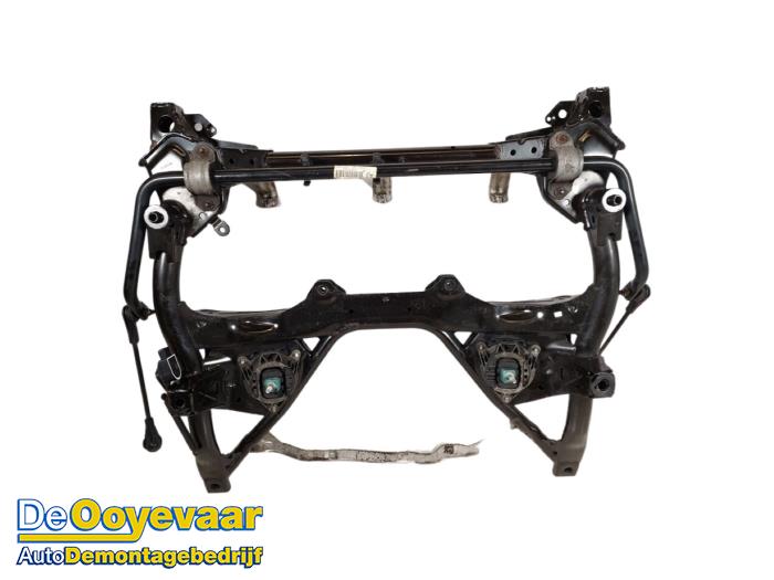 Subframe from a BMW 3 serie (F30) 320i 1.6 16V EfficientDynamicsEdition 2013