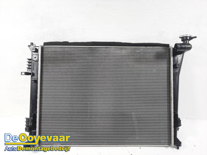 Usagé Radiateur Hyundai i40 CW (VFC) 2.0 GDI 16V Prix € 69,99 Règlement à la marge proposé par Autodemontagebedrijf De Ooyevaar
