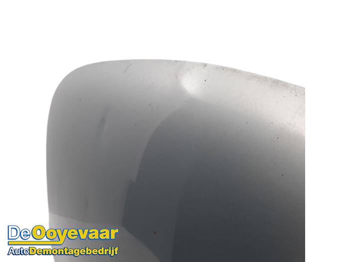 Bonnet from a Renault Master III (FD/HD) 2.2 dCi 16V 2002