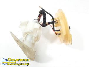 Usagé Pompe carburant électrique BMW 5 serie Touring (F11) 525d 24V Prix € 59,99 Règlement à la marge proposé par Autodemontagebedrijf De Ooyevaar