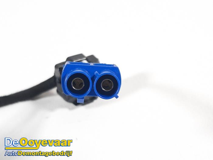 Antenna from a Ford Transit Connect (PJ2) 1.5 EcoBlue 2021