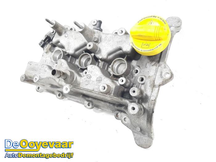Ventildeckel van een Renault Captur I (2R) 0.9 Energy TCE 12V 2019