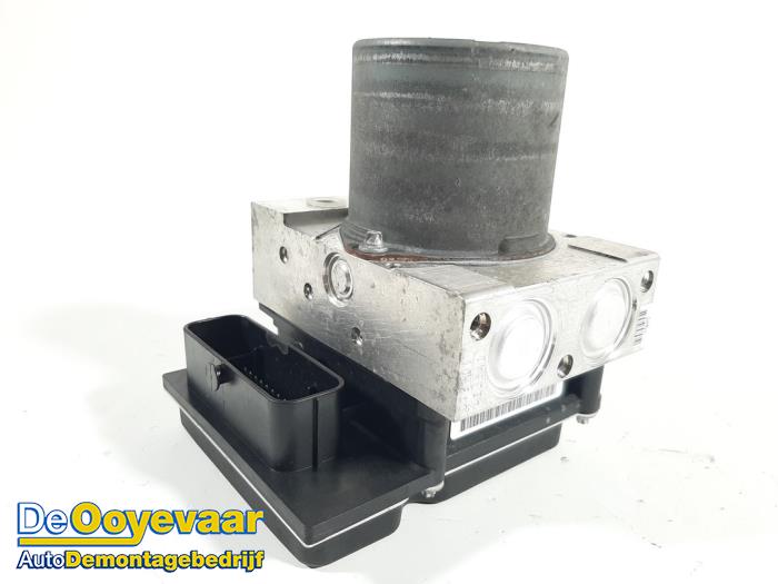 Gebrauchte ABS Pumpe Porsche Panamera (970) 3.6 V6 24V Preis € 129,99 Margenregelung angeboten von Autodemontagebedrijf De Ooyevaar
