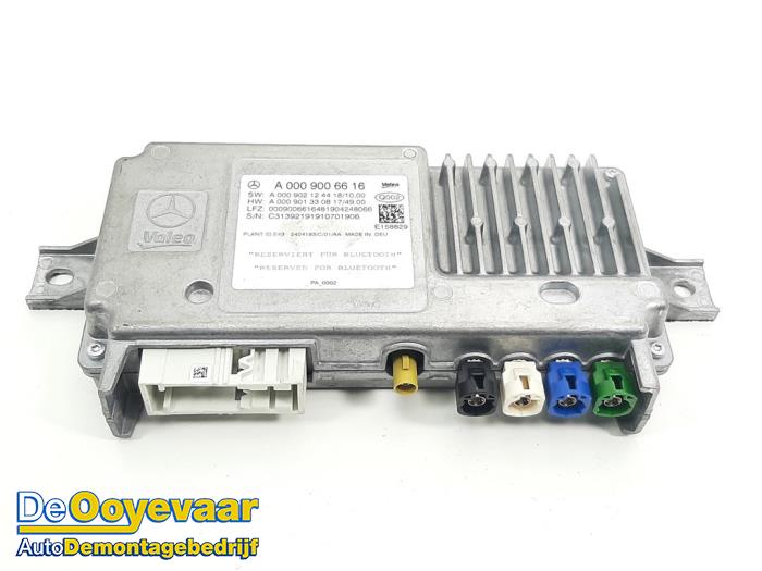 Używane Modul Bluetooth Mercedes E (W213) E-220d 2.0 Turbo 16V Cena € 159,99 Procedura marży oferowane przez Autodemontagebedrijf De Ooyevaar