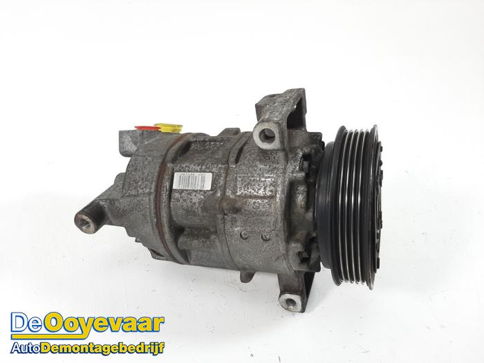 Usagé Pompe clim Fiat Stilo (192A/B) 1.6 16V Prix € 29,99 Règlement à la marge proposé par Autodemontagebedrijf De Ooyevaar