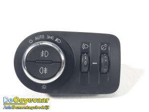 Used Light switch Opel Zafira Tourer (P12) 1.6 CDTI 16V ecoFLEX 136 Price € 24,99 Margin scheme offered by Autodemontagebedrijf De Ooyevaar
