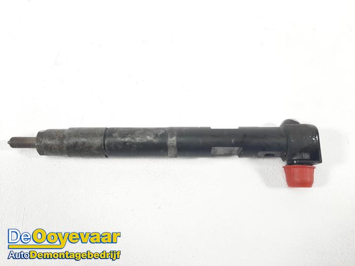 Injector (diesel) from a Mercedes-Benz Sprinter 3,5t (906.63) 316 CDI 16V 2016