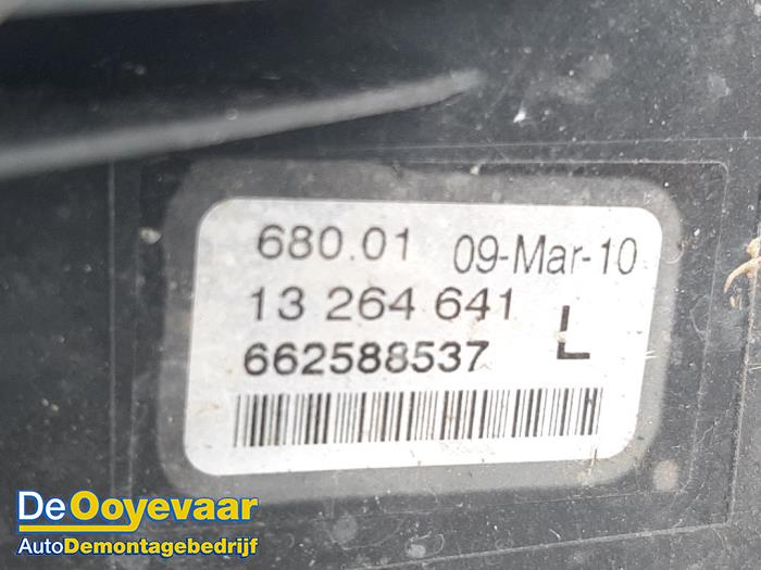 Richtungsanzeiger links van een Opel Astra J Sports Tourer (PD8/PE8/PF8) 1.4 16V ecoFLEX 2011
