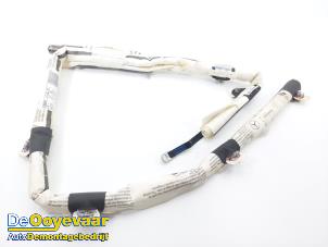 Begagnade Takgardinairbag, höger Mercedes A (W176) 2.2 A-220 d 16V Pris € 29,99 Marginaltabell erbjuds av Autodemontagebedrijf De Ooyevaar