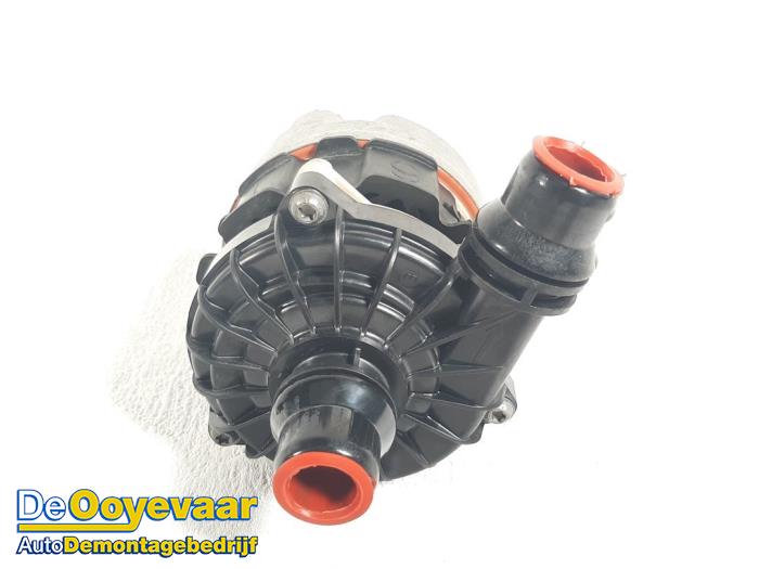 Begagnade Extra vattenpump BMW iX3 80 kWh Pris € 79,99 Marginaltabell erbjuds av Autodemontagebedrijf De Ooyevaar