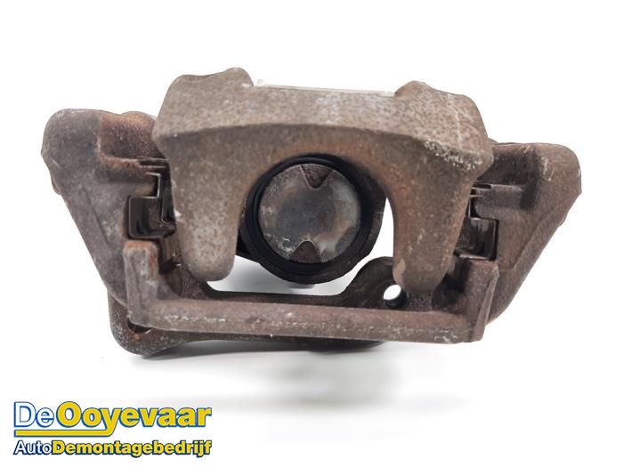 Begagnade Bakre bromsok, vänster Peugeot 5008 II (M4/MC/MJ/MR) 1.2 12V e-THP PureTech 130 Pris € 29,99 Marginaltabell erbjuds av Autodemontagebedrijf De Ooyevaar