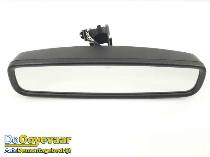 Rear view mirror from a Ford Focus 4 Wagon 1.5 EcoBlue 120 2019