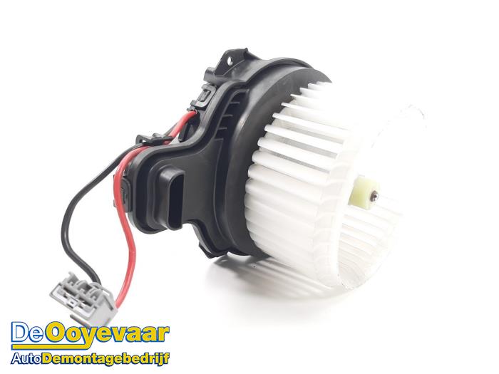 Heating and ventilation fan motor from a Ford Focus 4 Wagon 1.5 EcoBlue 120 2019