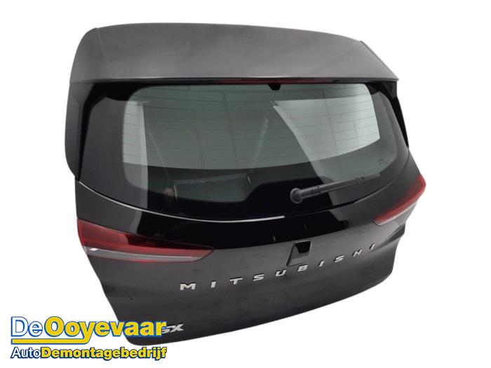 Baklucka från en Mitsubishi ASX (VSX/VSE) 1.3 DI-T 16V 2023