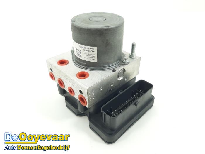 Usagé Pompe ABS Peugeot 5008 II (M4/MC/MJ/MR) 1.2 12V e-THP PureTech 130 Prix € 49,99 Règlement à la marge proposé par Autodemontagebedrijf De Ooyevaar