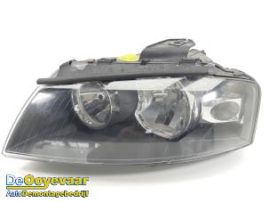 Used Headlight, left Audi A3 (8P1) 1.6 Price € 29,99 Margin scheme offered by Autodemontagebedrijf De Ooyevaar