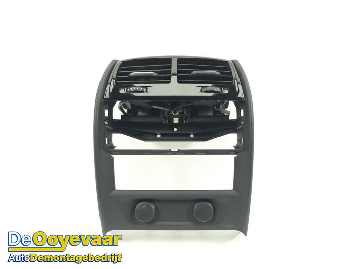 Begagnade Luftraster bak BMW M5 (F90) 4.4 xDrive V8 32V TwinPower Turbo Pris € 39,99 Marginaltabell erbjuds av Autodemontagebedrijf De Ooyevaar
